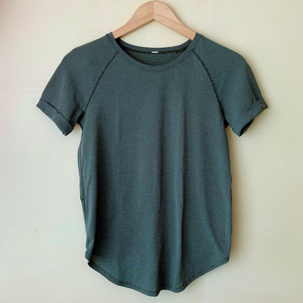 Lululemon Roll Sleeve Back Slit Yoga Top